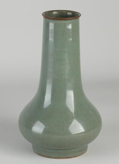 Chinese celadon vase, H 18.5 cm.
