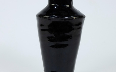 Cylindrical tapered vase in brown stoneware with thick black glaze, Black glazed, China, HONAN, Ming period