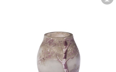DAUM NANCY (ATTRIBUÉ À) Paysage enneigé Vase... - Lot 23 - Ader