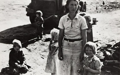 DOROTHEA LANGE (1895-1965) Oklahoma mother of five
