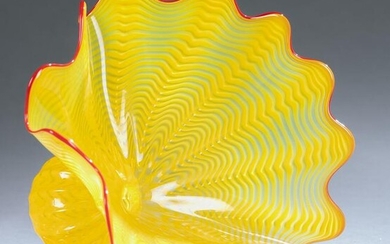 Dale Chihuly, Seaform vessel, 1996.