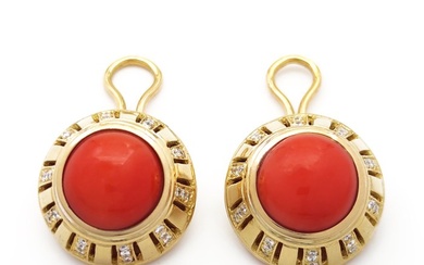 Earrings - 18 kt. Yellow gold, Mediterranean red coral Diamond (Natural)
