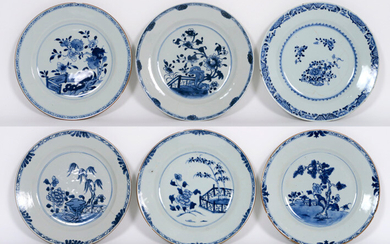 Fate of six eighteenth century Chinese plates in porcelain with blue and white decor - diameter: ca 22,5 cm |six 18th Cent. Chinese plates in porcelain with blue-white decor