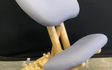 Gray Ergonomic Kneeling Office Chair, Wheeled