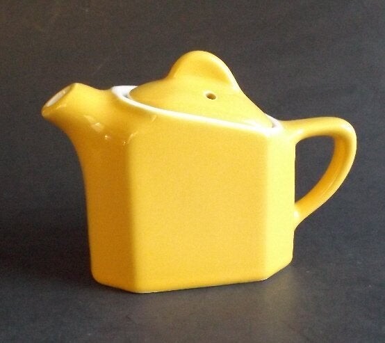 Hall Yellow Art Deco Teapot 1930s Individual Slant Top