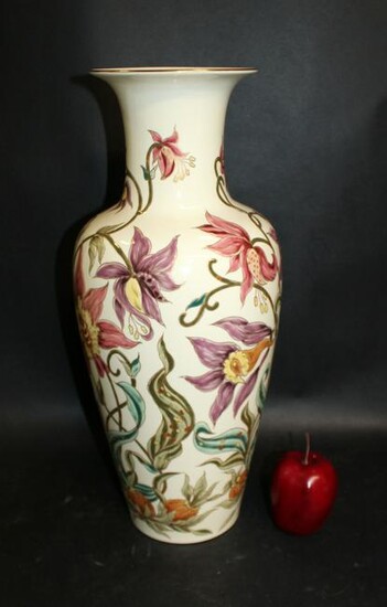 Hungarian Zsolnay painted porcelain vase