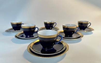 Lomonosov Imperial Porcelain Factory - Coffee set for 6 (18) - Golden Frieze - Porcelain
