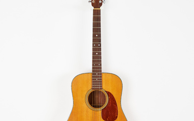 MARTIN, acoustic guitar, “D-25K”, solid top in spruce, sides and back cover in koa mahogany, made approx. 1980 in Nazareth PA, USA, Martin & Co, with original case.