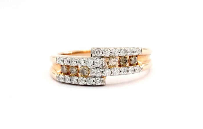 ''No Reserve Price'' - 14 kt. Pink gold - Ring - 0.55 ct - Diamonds, with HRD Report
