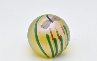 ORIENT & FLUME PAPERWEIGHT, DRAGONFLY, 1982 - SIGNED, DATED.