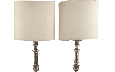 PAIR OF SILVER-PLATED LAMPS 20TH CENTURY