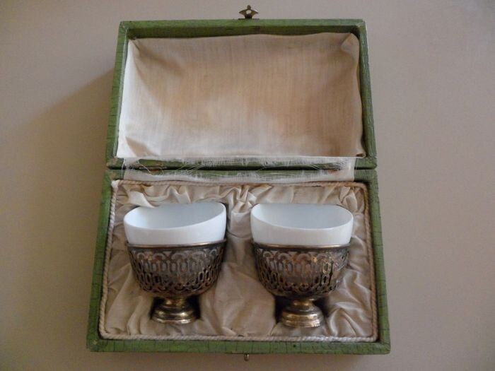 Pair of Turkish - Ottoman - Islamic Zarfs with Porcelain Cups - .840 silver, Silver gilt - Late 19th century