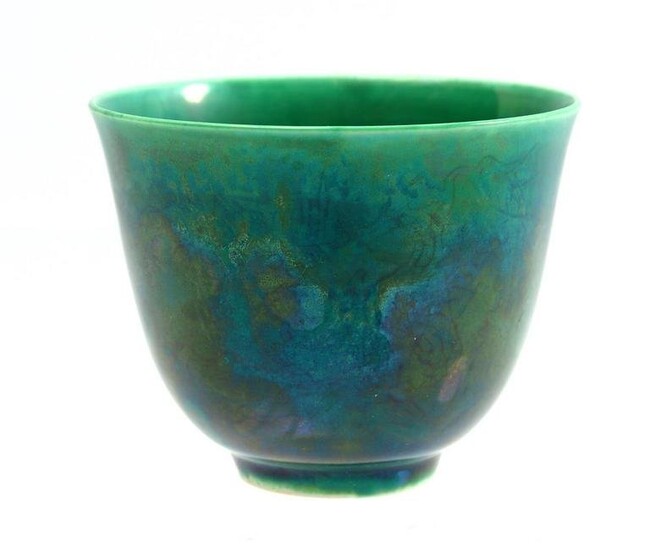 Porcelain bowl with monochrome green decor