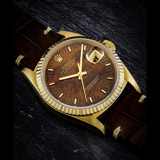 ROLEX. A RARE 18K GOLD AUTOMATIC WRISTWATCH WITH SWEEP CENTRE SECONDS, DATE AND WOOD DIAL DATEJUST MODEL, REF. 16238