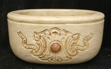 Refined oval font - 30 x 22 cm - Marble Botticino - First half of the 20th century