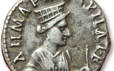 Roman Empire - 20 mm (2mm thick) AR didrachm Trajan / Trajanus. CAPPADOCIA, Caesaraea 98-99 A.D. - Draped bust of Baalat-Hera right, rare cointype - Silver
