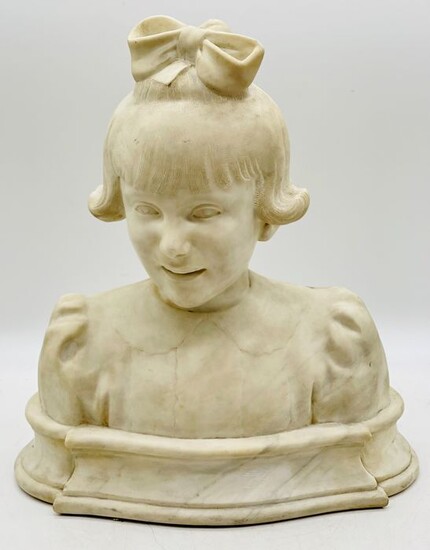 Sculpture, Portrait of a Girl - White molded stone - Early 20th century