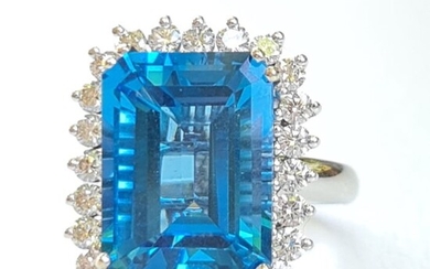 Stunning! Large Blue Topaz Diamond Ring - 14 kt. White gold - Ring - 13.54 ct Topaz - 1.36 D-F/VS Natural Diamonds