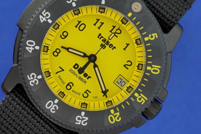 Traser - H3 Diver Yellow Carbon Bezel with Black NATO Strap Swiss Made - 100217- Unisex - BRAND NEW