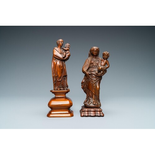 Two wooden figures of a Madonna with child, 17/18th C.H.: 20...