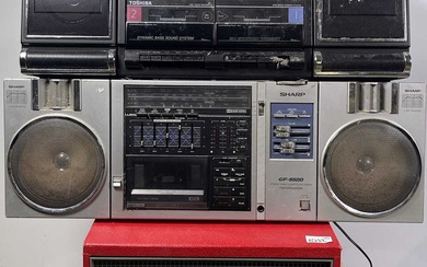 VINTAGE RADIO/CASSETTE PLAYERS AND PORTABLE RECORD PLAYER.
