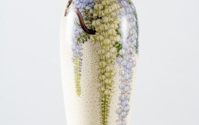 Vase - Satsuma - Enamel, Gold, Pottery - Elegante e raffinato - Glicine in fioritura - Firmato Kinkozan Sobei - Japan - Meiji period (1868-1912)