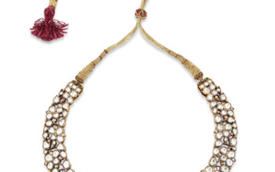 A GEM SET AND ENAMELLED GOLD NECKLACE, NORTH INDIA, FIRST HALF 20TH CENTURY