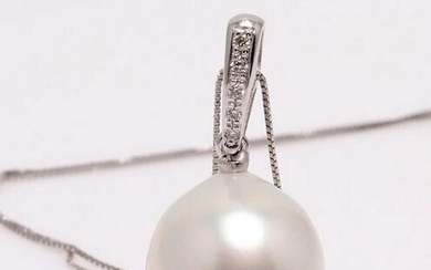 14 kt. White Gold - 11x12mm South Sea Pearl - Necklace