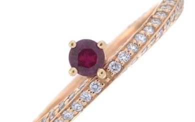 18ct gold diamond band ring, with synthetic ruby highlight