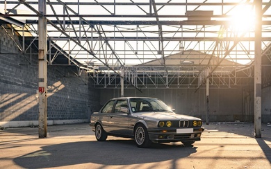 1990 - BMW 325 is E30 Titre de circulation... - Lot 124 - Richard Maison de ventes