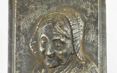 19TH CENTURY BRONZE PLAQUE OF A LADY HOLDING A BOOK