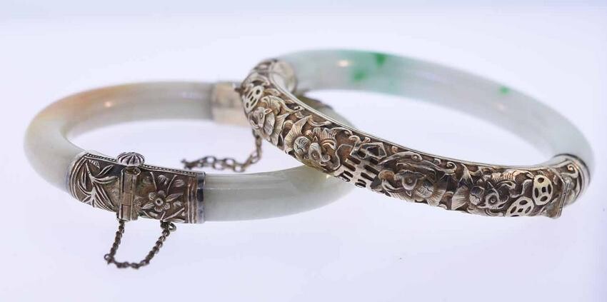 2 Chinese jade bracelets