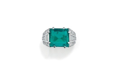 Emerald and diamond ring, Monture Boucheron, 1950s