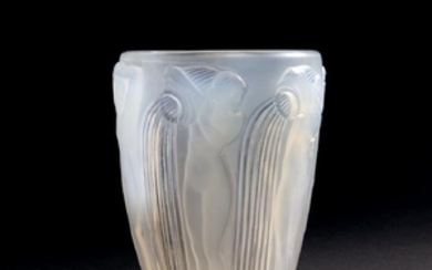 Rene Lalique, 'Danaides' vase, 1926