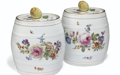 A PAIR OF MEISSEN PORCELAIN PUNCH TUREENS AND COVERS, LATE 19TH/EARLY 20TH CENTURY, BLUE CROSSED SWORDS MARKS, GREEN PAINTED 26 AND INCISED JE122 TO EACH, ONE ALSO INCISED 8