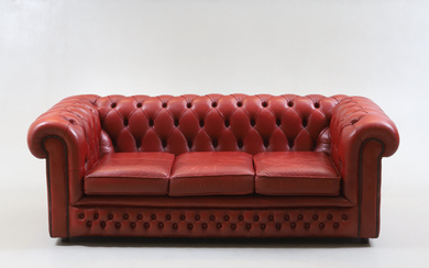 A Chesterfield 3-seater sofa, England, 20th century.