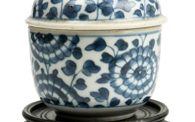 A Chinese Blue and White 'Lotus' Cupfull and Cover.