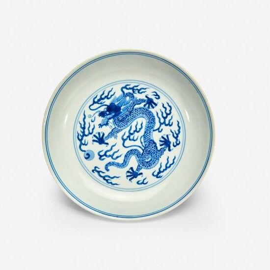 A Chinese blue and white porcelain “Dragon”