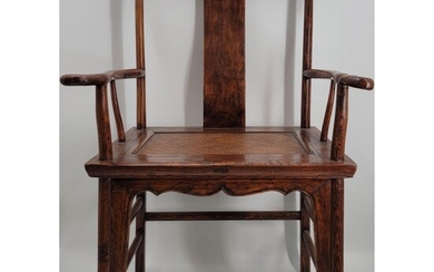 A Fine 18-19th C Elm Chinese Yolk Back Chair