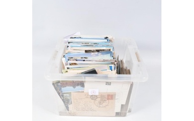A LARGE COLLECTION OF POSTCARDS, APPROXIMATELY 1,500 to 2,00...