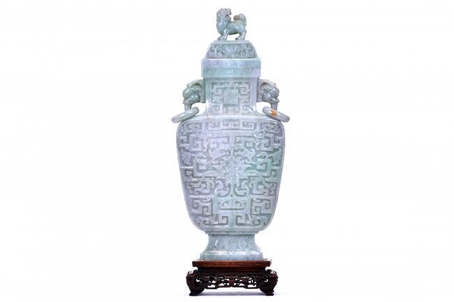 A LARGE JADE ARCHAISTIC VASE AND COVER