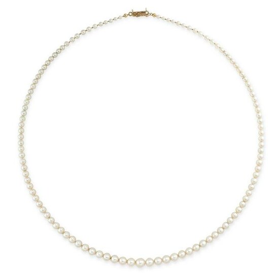 A PEARL AND DIAMOND NECKLACE in 18ct yellow gold