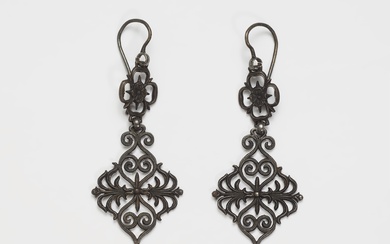 A pair of delicate Berlin cast iron pendant earrings