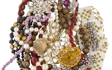 A quantity of jewellery and costume jewellery, including a platinum band ring with engraved detail, 4.6g; a red ambroid graduated bead necklace; a pair of silver cufflinks; five pairs of gilt cuff-links and various costume jewellery (a lot)