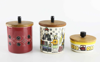 A set of 3 Jie Gantofta jars with lids, Bla Anita Nylund, 20th century.