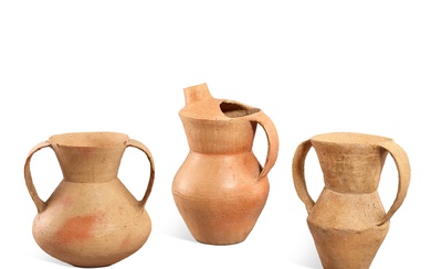 A small pottery ewer and two small pottery jarlets, Qijia culture, c. 2050-1700 BC 齊家文化 陶盉一件及陶罐兩件