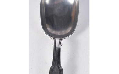 An Edwardian Silver Caddy Spoon by George Knight. Hallmarke...
