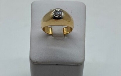 Bague jonc en or jaune 18K (750) avec diamant solitaire taillé à l'ancienne de 0.50ct...