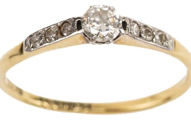 Brillanten Ring, 750 Gold, platiniert, 7 altschliff Brillanten zus. ca....