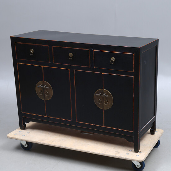 Chest of drawers / SIDEBOARD, 2000s.